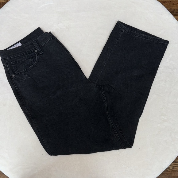 90’s High Rise Loose Jeans - Picture 9 of 10